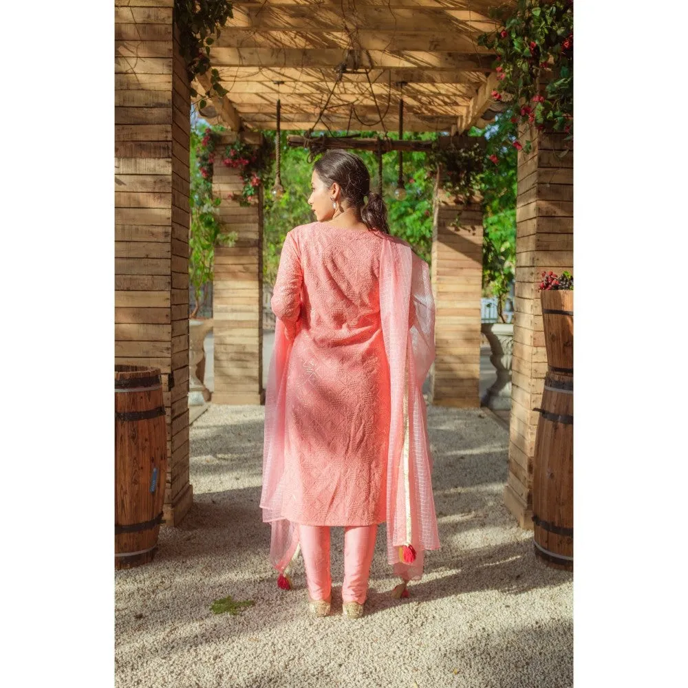 MONK & MEI Malak Straight Chikankari Kurta Pants Peach Melon (Set of 2)