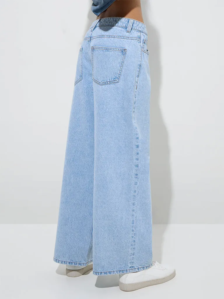 Nuon Light Blue Straight - Fit High - Rise Jeans