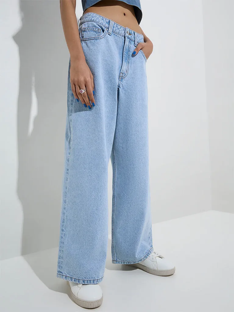 Nuon Light Blue Straight - Fit High - Rise Jeans